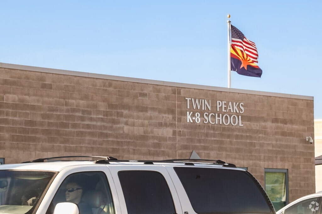 Twin Peaks School serves Acacia Trails Students from kindergarten through grade eight.