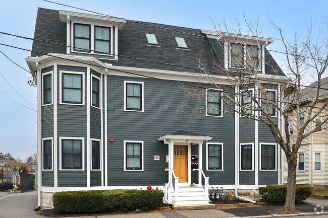 Condos are nestled in cohesive communities throughout North Beverly, providing a mix of contemporary living in a quaint neighborhood atmosphere.