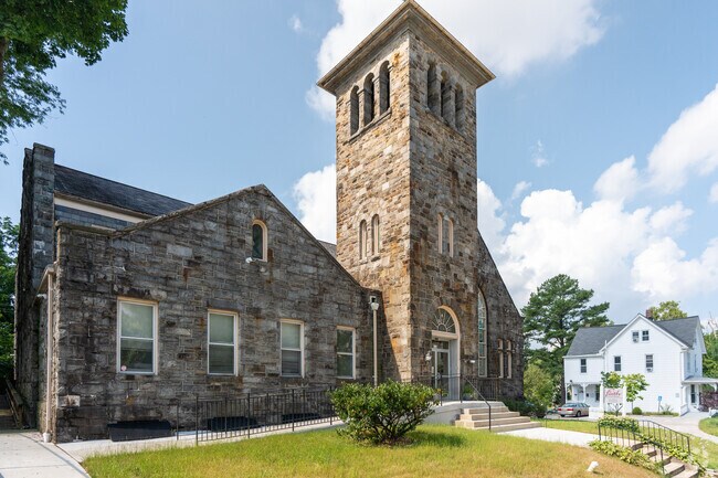Baltimore Christian School in Pen Lucy is connected to a church.