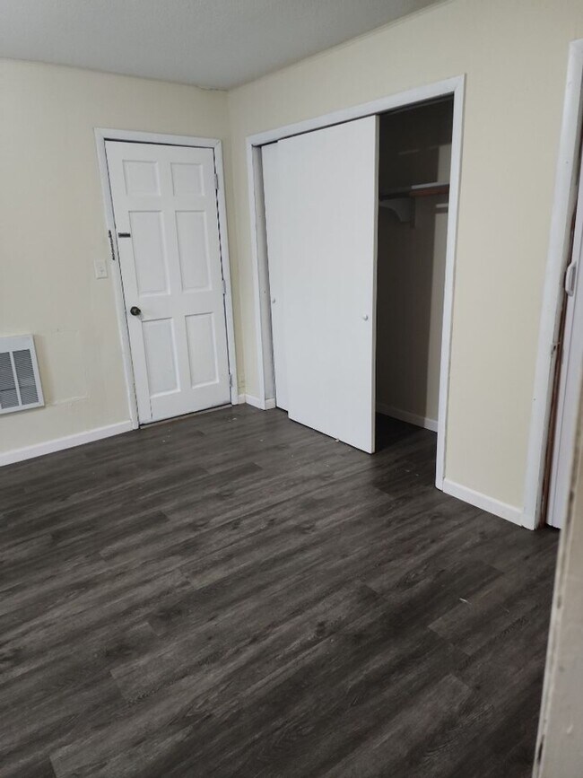 1617 Jefferson St, Morristown, TN 37814 - photo 2