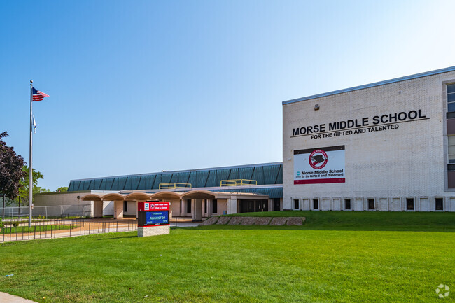 Morse Middle School is known for its great academics and faculty in Milwaukee.