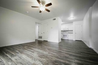 2906 E Kiest Blvd, Dallas, TX 75216