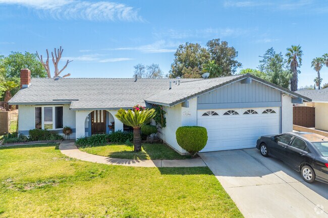 Many ranch style homes in Butterfield were built in the 1980s.