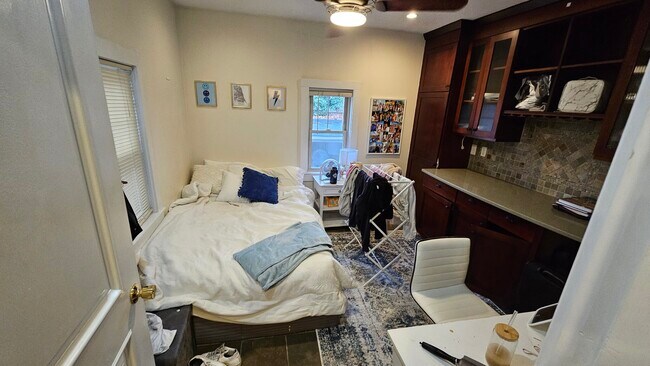 44 Greycliff Rd unit 2, Brighton, MA 02135 - photo 4