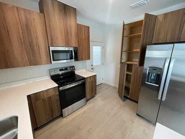 3317 Duke Ave unit 4, McAllen, TX 78504 - photo 5