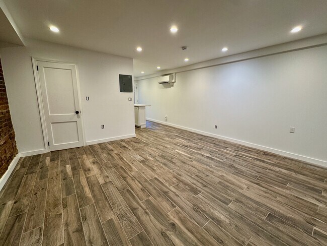 215 5th St SE unit 1, Washington, DC 20003 - photo 7