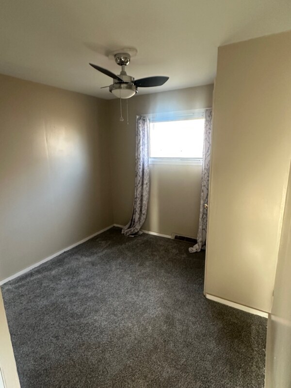 822 2nd Ave SE, Sidney, MT 59270 - photo 4