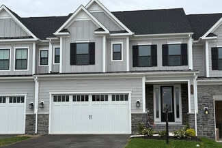 3262 Selig Ln, Huntingdon Valley, PA 19006
