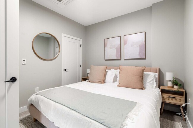 205 W 4th St unit ID1301408P, Cincinnati, OH 45202 - photo 4