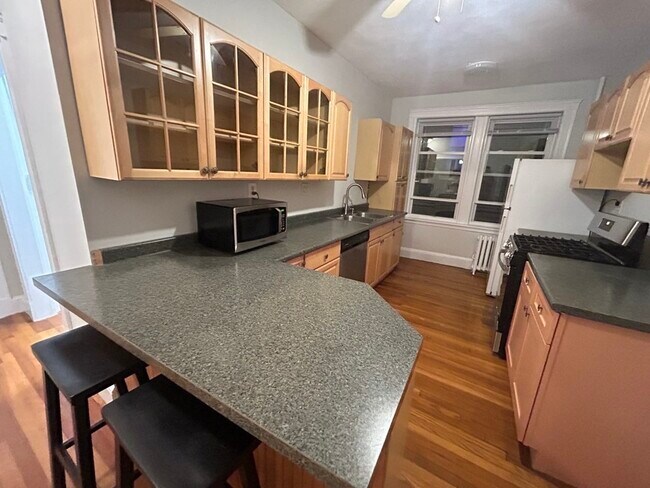 93 Chester St unit 4, Allston, MA 02134 - photo 2