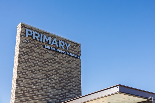 Students at Reeds Spring Primary go on to attend Reeds Spring Elementary.