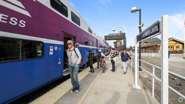 Downtown Livermore has an ACE train station that provides transportation around the region, including San Jose.