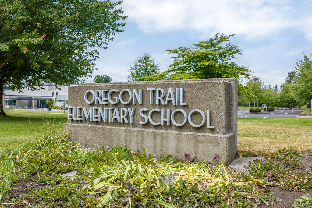 Welcome to Oregon Trail Elementary School in Clackamas, OR.