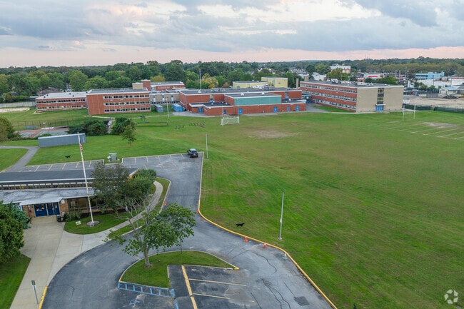 The school’s minority student enrollment is 96%.