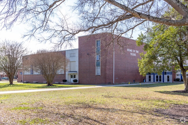 Dillard Middle School