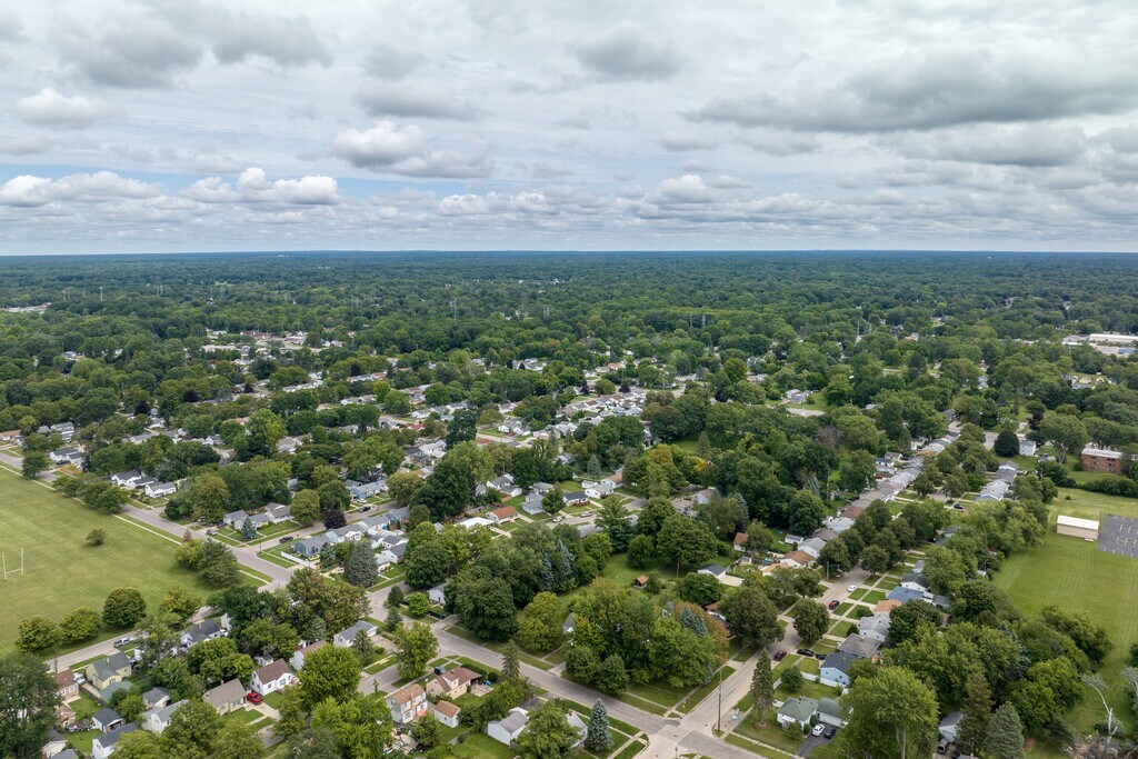 10 Fun Year-Round Things to Do in Burton, Michigan