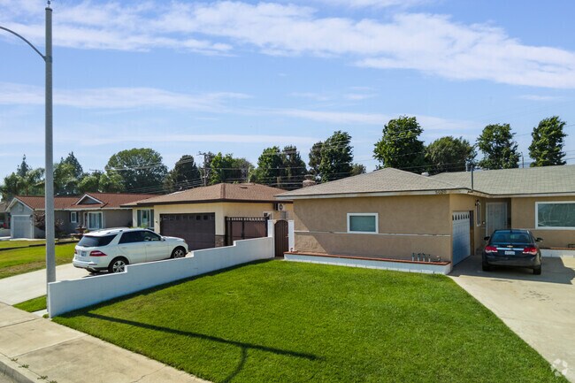 Spacious ranch-style homes are frequently found throughout Montclair.