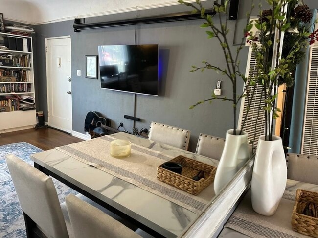 409 N Curson Ave unit 409, Los Angeles, CA 90036 - photo 4