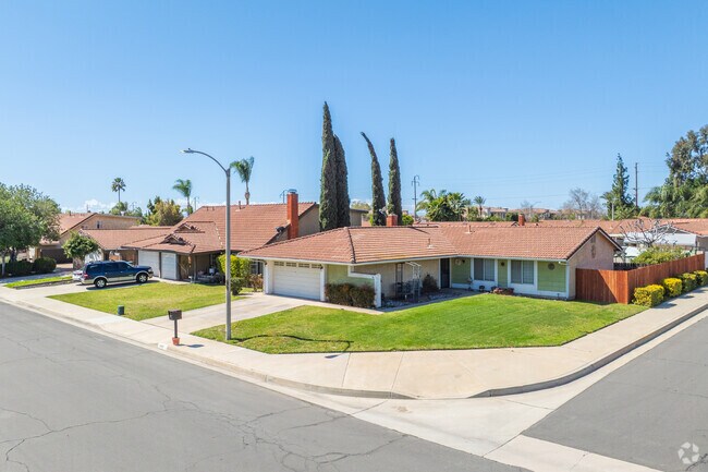 Ranch homes are the most common style in Sunnymeadows.