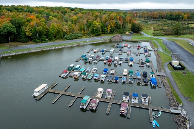 Prince Gallitzin State Park offers many options for boaters.