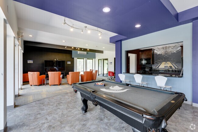 College Towne Apartments, Lansing, MI 48910 - photo 4