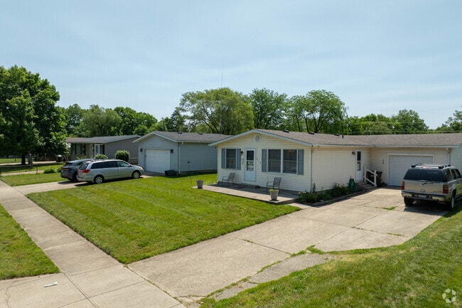 Ranch homes with attached garages can be found throughout the Douglass neighborhood.