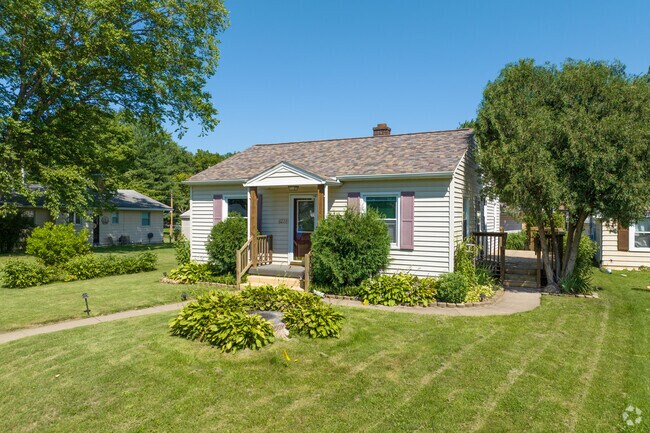 West End features a variety of housing styles, often featuring sprawling lawns.