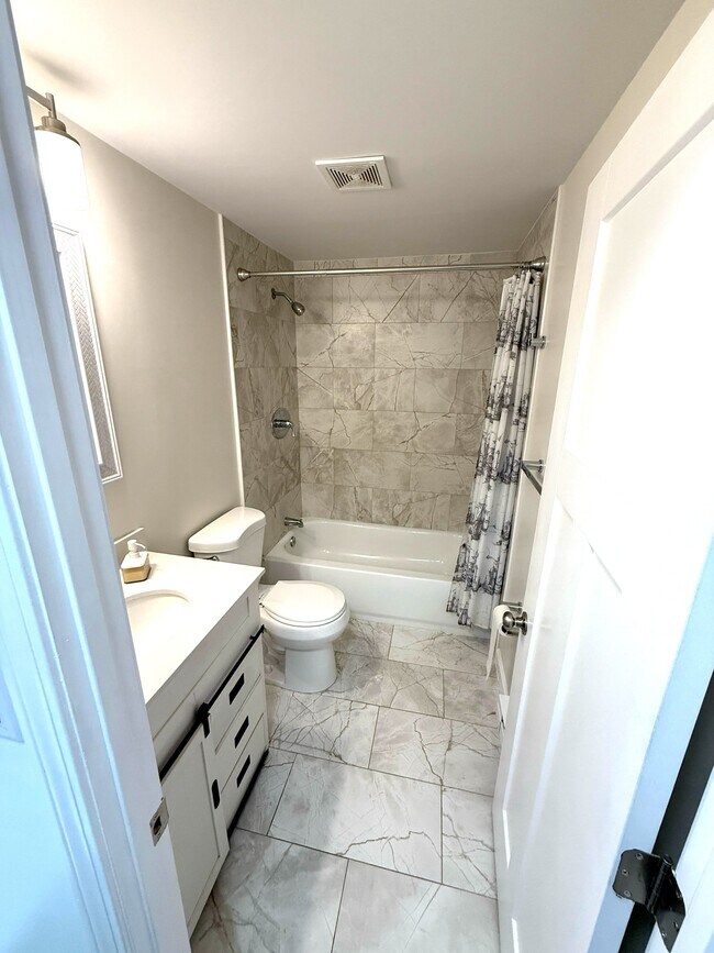 15 Spencer Rd Unit 12E, Boxborough, MA 01719