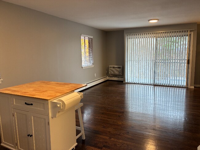 271 Main St unit STUDIO, Farmington, CT 06032 - photo 4