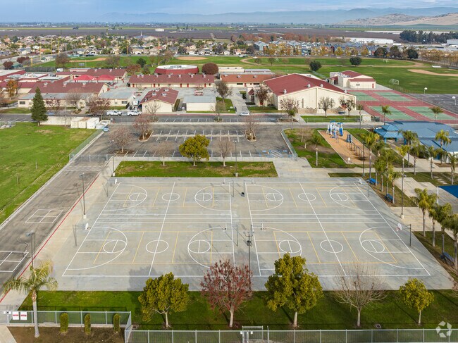 Washington Intermediate School offers several sport programs for students.