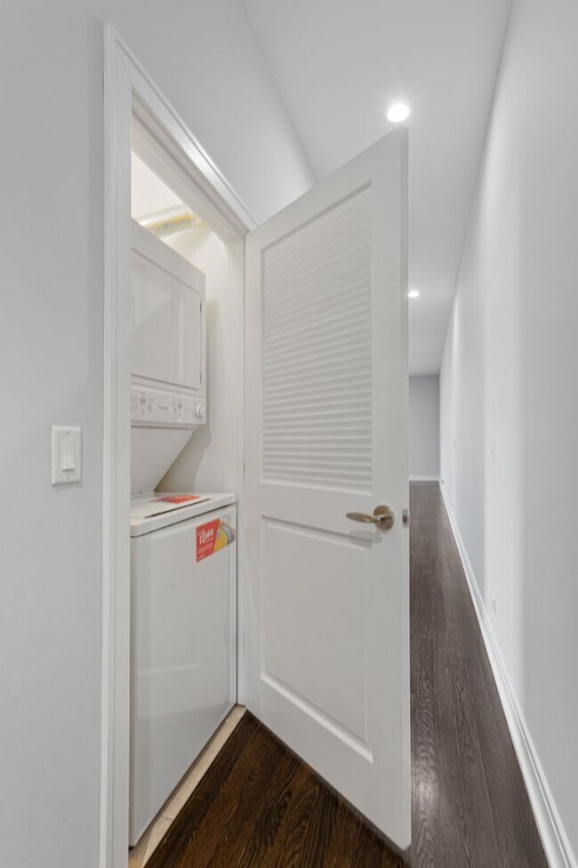 1412 W Morse Ave unit 5C, Chicago, IL 60626 - photo 7