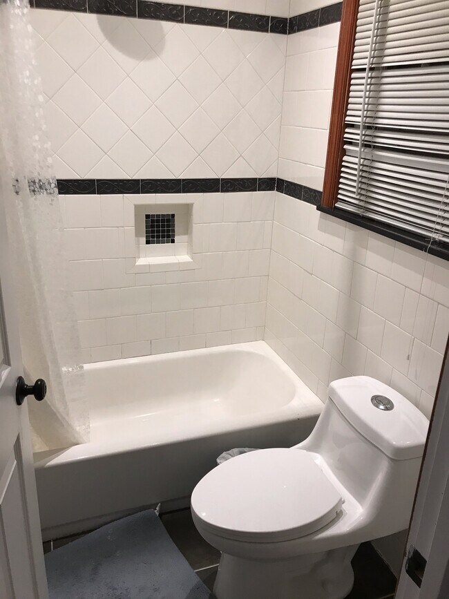 9 Francis St unit 2, Brookline, MA 02446 - photo 6