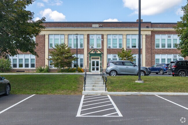 Kerhonkson Elementary School has 216 students in grades PK-3.