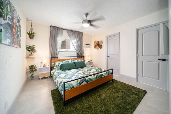 1702 NE 9th St unit ID1369639P, Fort Lauderdale, FL 33304 - photo 5