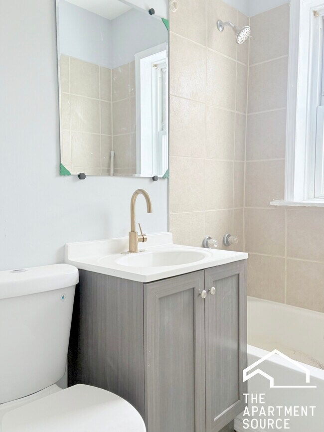 6228 S Western Ave unit 305, Chicago, IL 60636 - photo 7