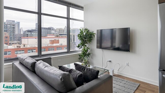 347 W Chestnut St unit 711, Chicago, IL 60610 - photo 2