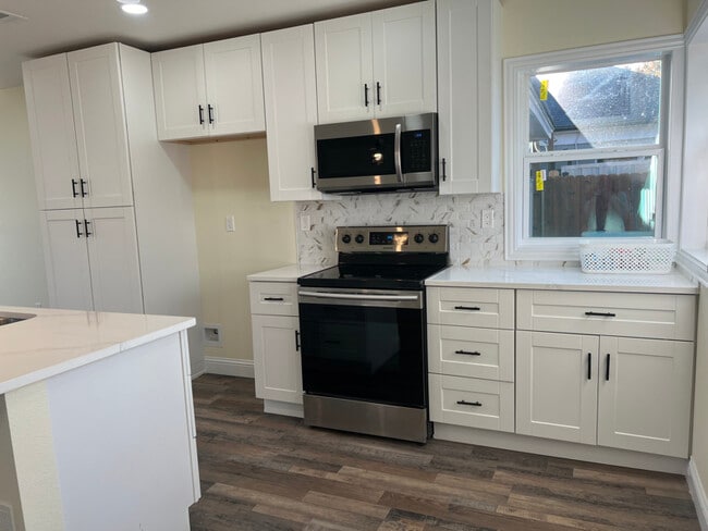 1607 Lansford Ave, Dallas, TX 75224 - photo 4