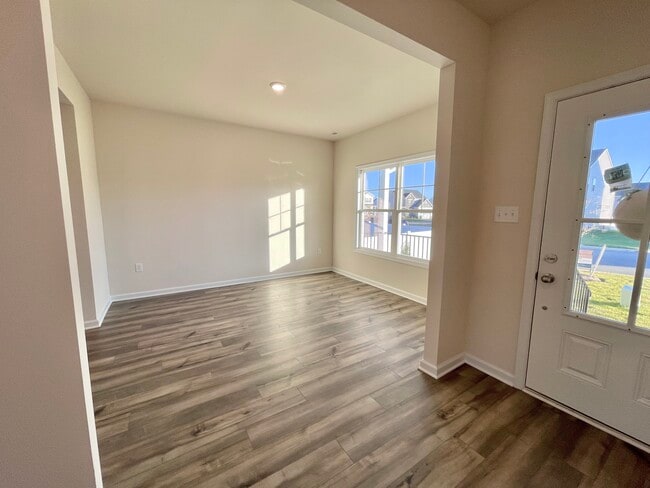 3624 Shining Armor Ln, Henrico, VA 23231 - photo 3