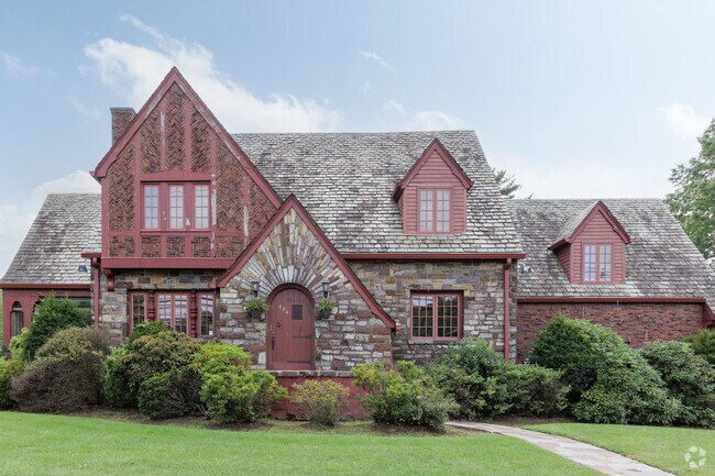 An example of a large Tudor revival style house in Ridgefield, NJ.