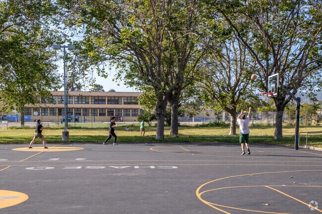 Covering 10 acres, the fun Bushrod Park is considered an anchor park in the community.