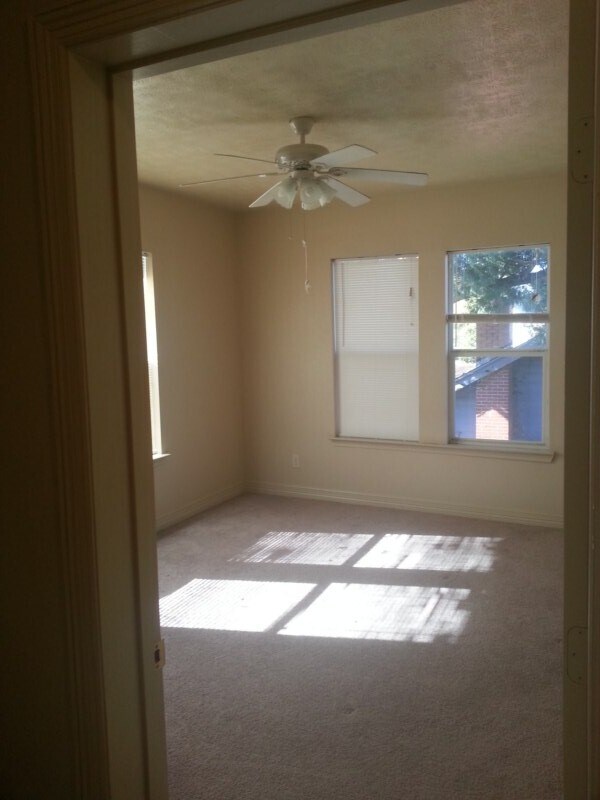 2530 Liberty St unit 4, Beaumont, TX 77702 - photo 6