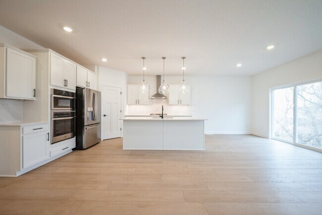 11405 Fieldstone Dr, Maple Grove, MN 55311 - photo 6