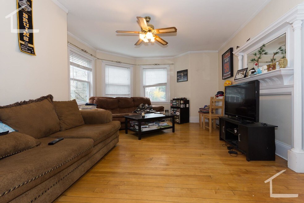 26 Mapleton St unit 1, Brighton, MA 02135 - photo 1