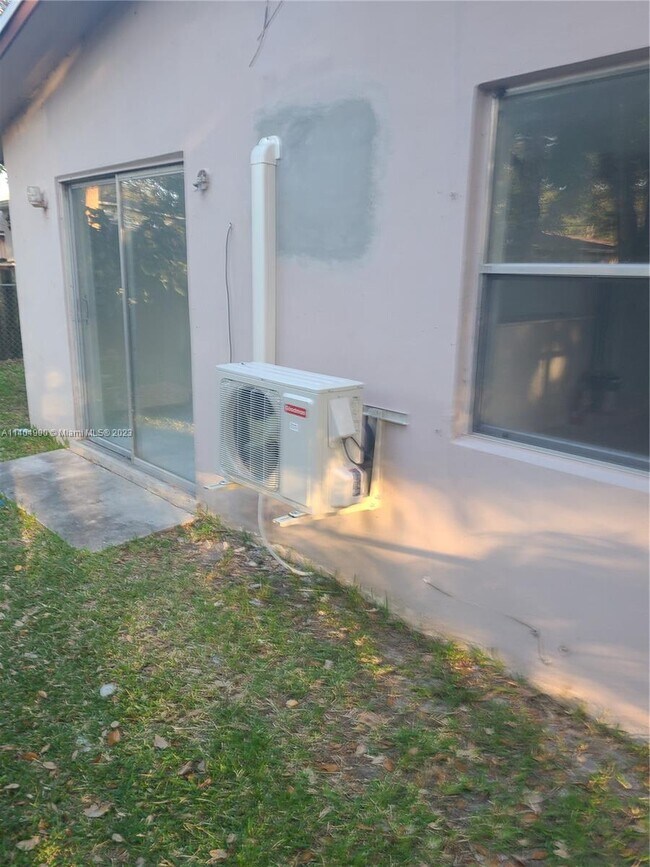 820 SW 29th St unit C, Fort Lauderdale, FL 33315 - photo 3