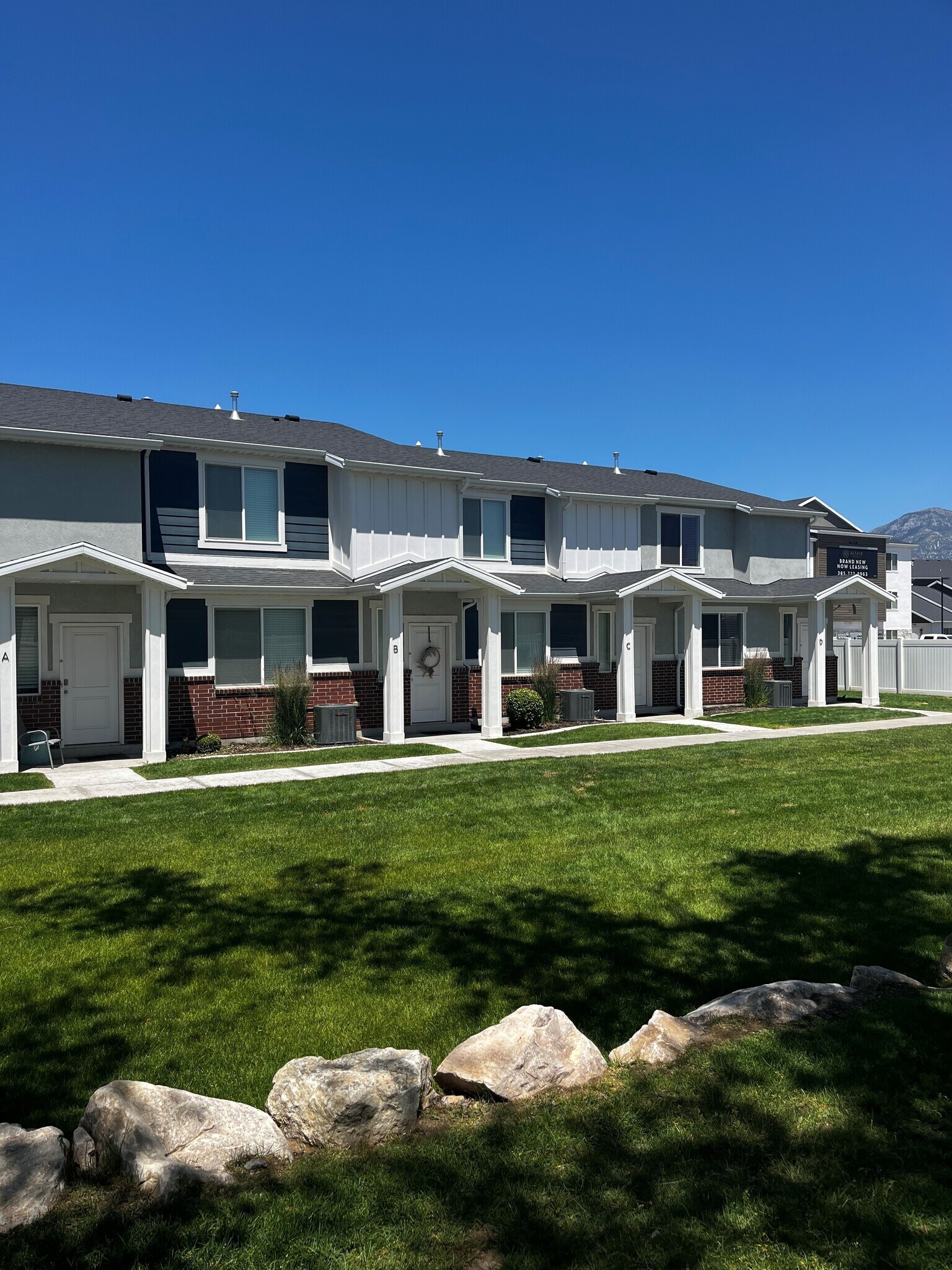 Haven Cove Townhomes 1630 W 2000 S, West Haven, UT