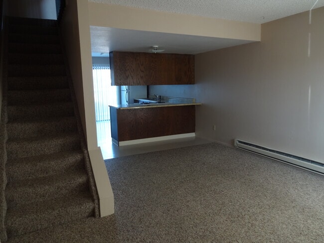 55 Castle Royal Dr, Pueblo, CO 81005 - photo 3