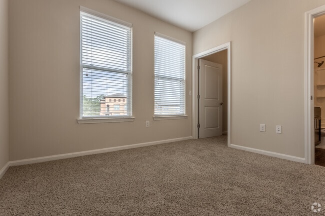 2 BR, 2 BA - 1202 SF