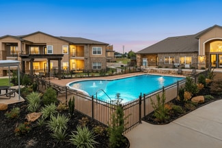 100 Damon Allen Way, Palestine, TX 75801