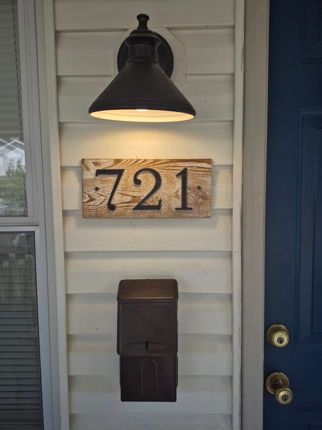 721 Hanford St, Columbus, OH 43206 - photo 3