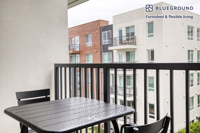 610 Del Sol Dr unit FL6-ID13, San Diego, CA 92108 - photo 3